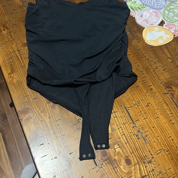 Abercrombie and Fitch size Large Soft Bodysuit - Picture 4 of 4